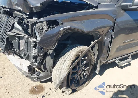 2025 Toyota Tundra Sr5 z USA, uszkodzony, nr VIN 5TFLA5AB3SX048254